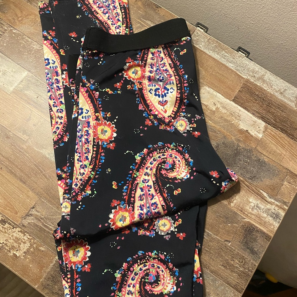 Bebe Pattern Leggings